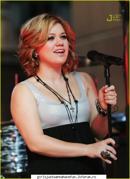 kelly brianne clarkson la data de 24 aprilie, 1982) este o de pop rock, şi ocazional de origine